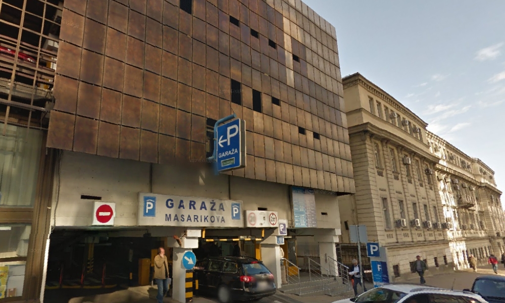 javna garaža Masarikova